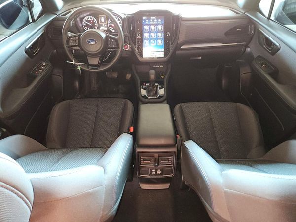 2025 SUBARU FORESTER Premium Base