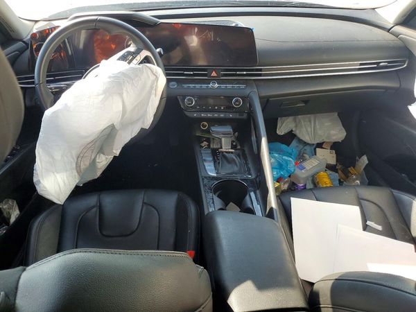 2025 HYUNDAI ELANTRA Limited — CKPT