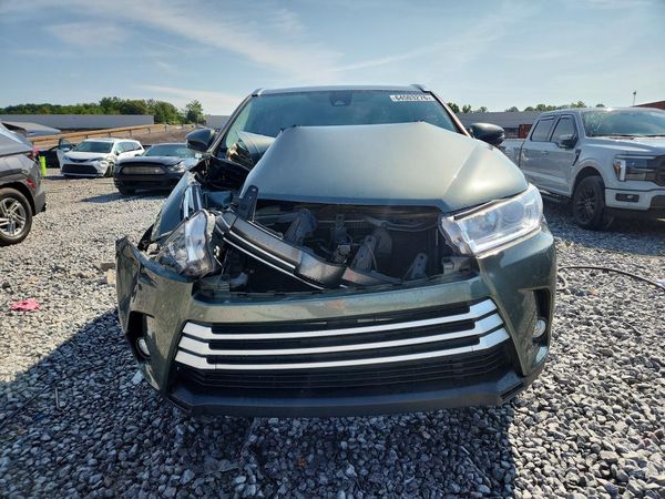 2017 TOYOTA HIGHLANDER SE/XLE