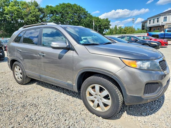 2013 KIA SORENTO Base / LX