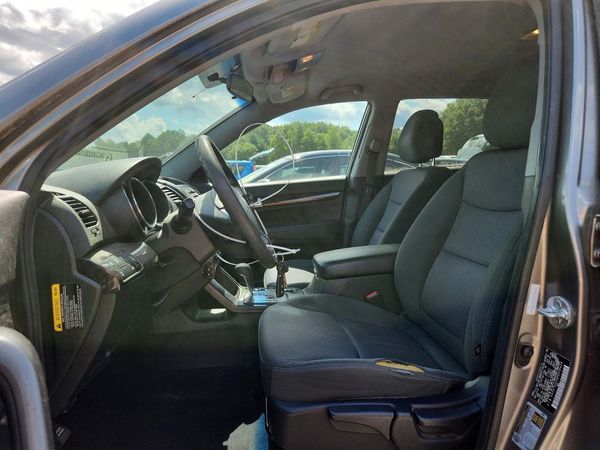2013 KIA SORENTO Base / LX