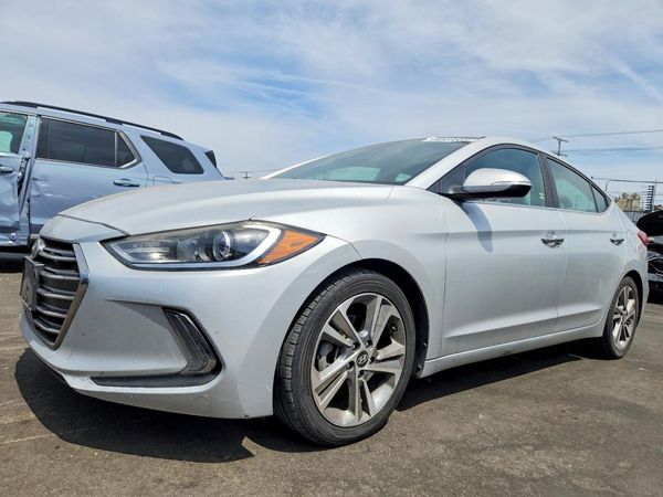 2017 HYUNDAI ELANTRA