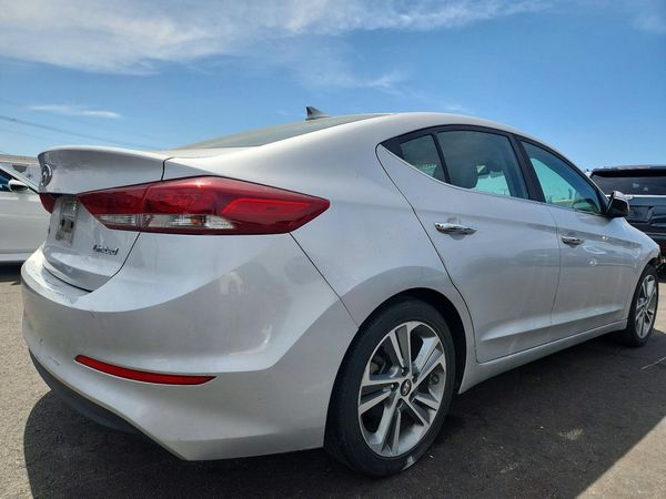 2017 HYUNDAI ELANTRA