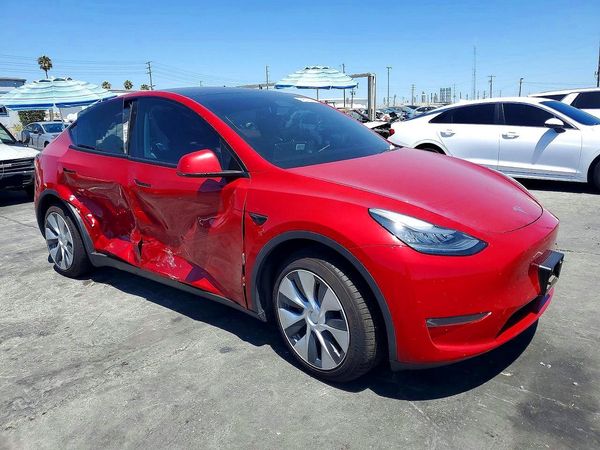 2020 TESLA MODEL Y