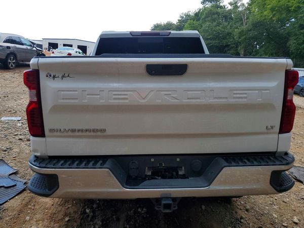2019 CHEVROLET SILVERADO LT — DIRR