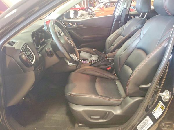 2015 MAZDA 3 Touring/GS
