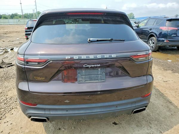 2019 PORSCHE CAYENNE