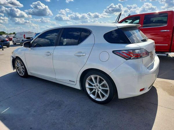 2013 LEXUS CT 200h