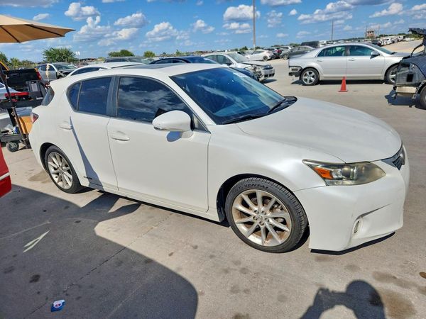 2013 LEXUS CT 200h