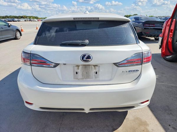 2013 LEXUS CT 200h