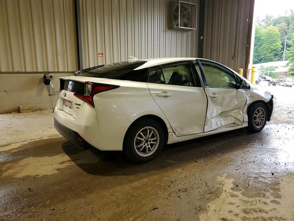 2021 TOYOTA PRIUS