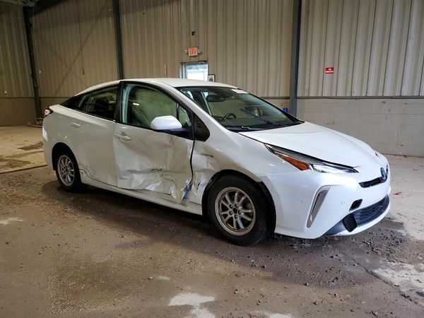 2021 TOYOTA PRIUS