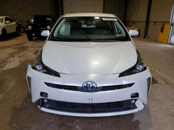 2021 TOYOTA PRIUS