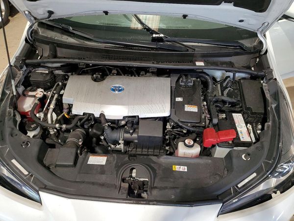 2021 TOYOTA PRIUS