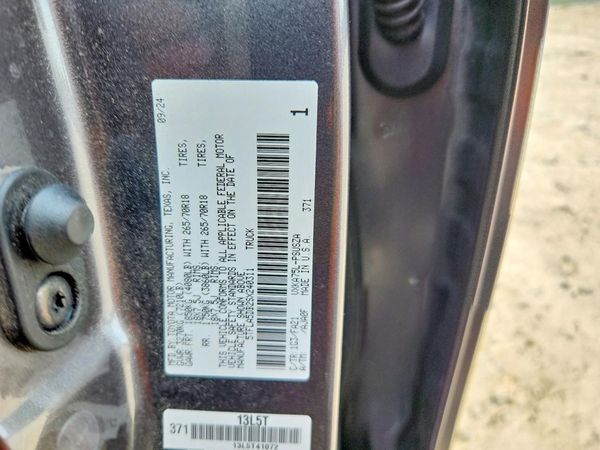 2025 TOYOTA TUNDRA SR5