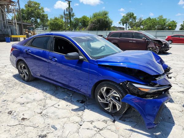 2025 HYUNDAI ELANTRA