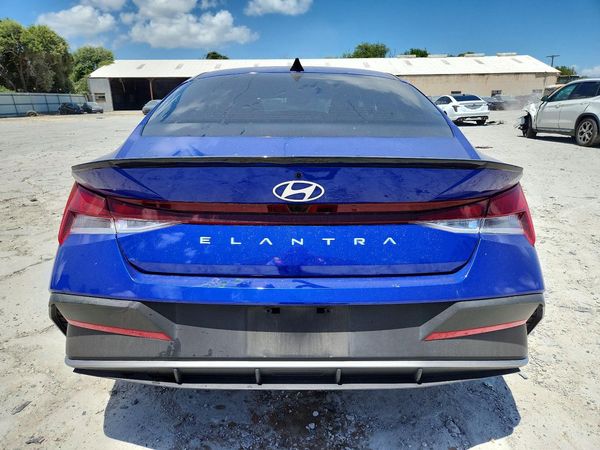 2025 HYUNDAI ELANTRA