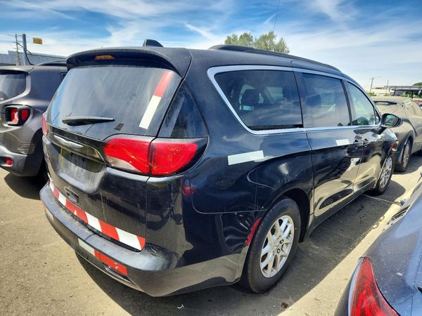 2021 CHRYSLER VOYAGER LXI