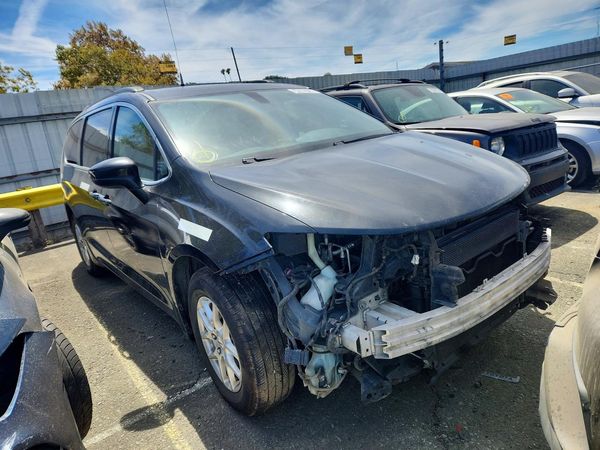 2021 CHRYSLER VOYAGER LXI