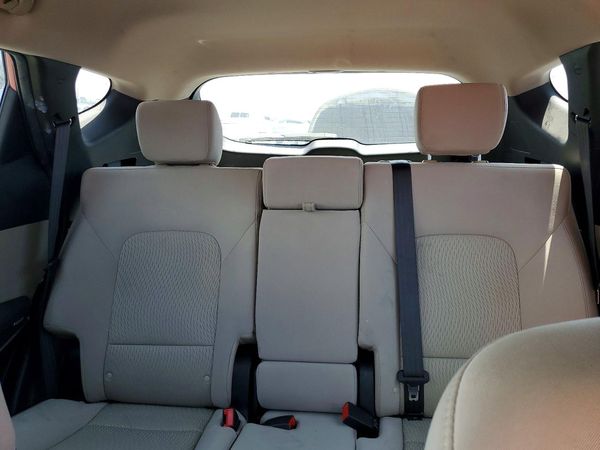 2017 HYUNDAI SANTA FE Base — SUVN