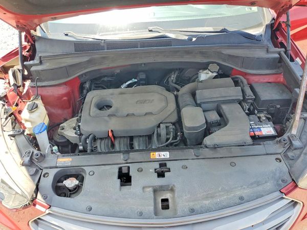 2017 HYUNDAI SANTA FE Base — Engine bay
