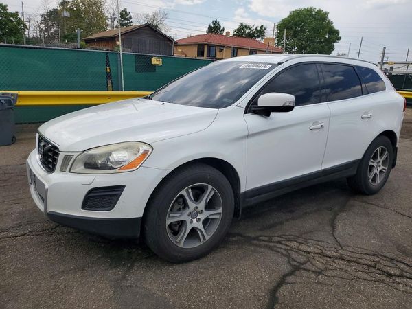 2013 VOLVO XC60