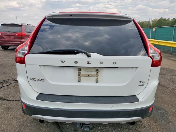 2013 VOLVO XC60