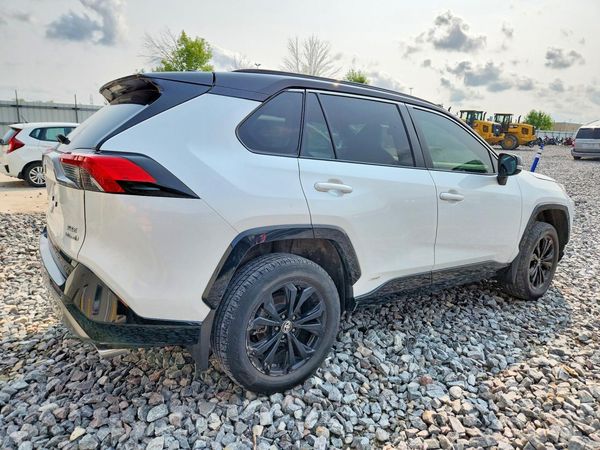 2024 TOYOTA RAV4 XSE