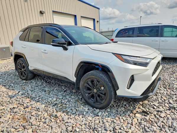 2024 TOYOTA RAV4 XSE