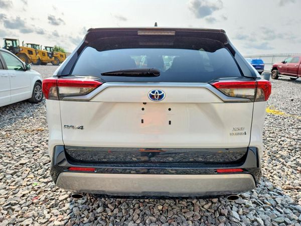 2024 TOYOTA RAV4 XSE