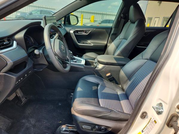 2024 TOYOTA RAV4 XSE