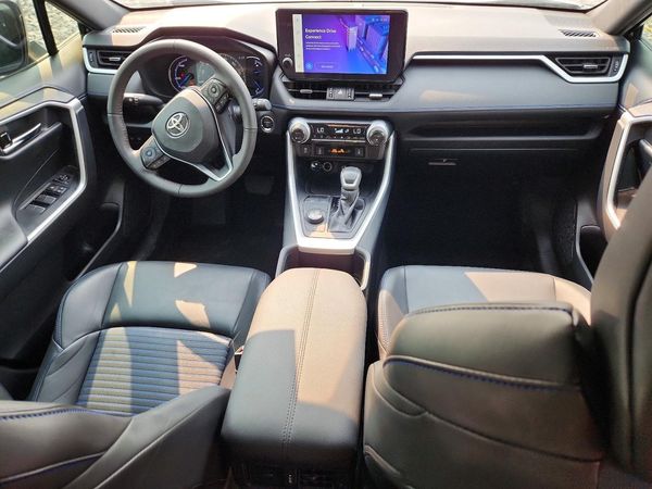 2024 TOYOTA RAV4 XSE