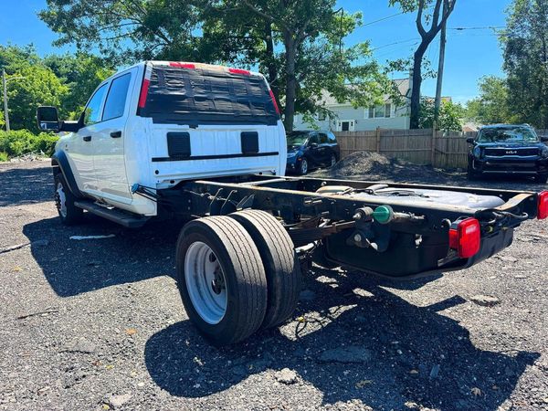 2024 RAM 5500 CREW CAB CHASSIS