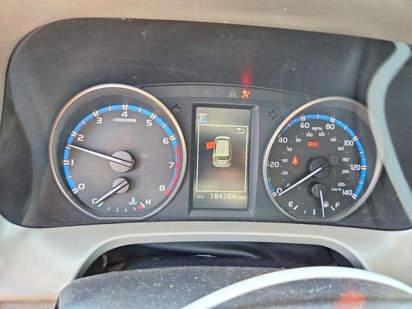 2018 TOYOTA RAV4 LE