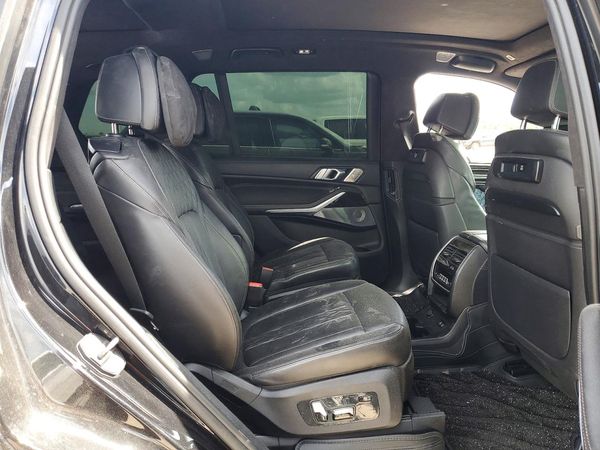 2019 BMW X7