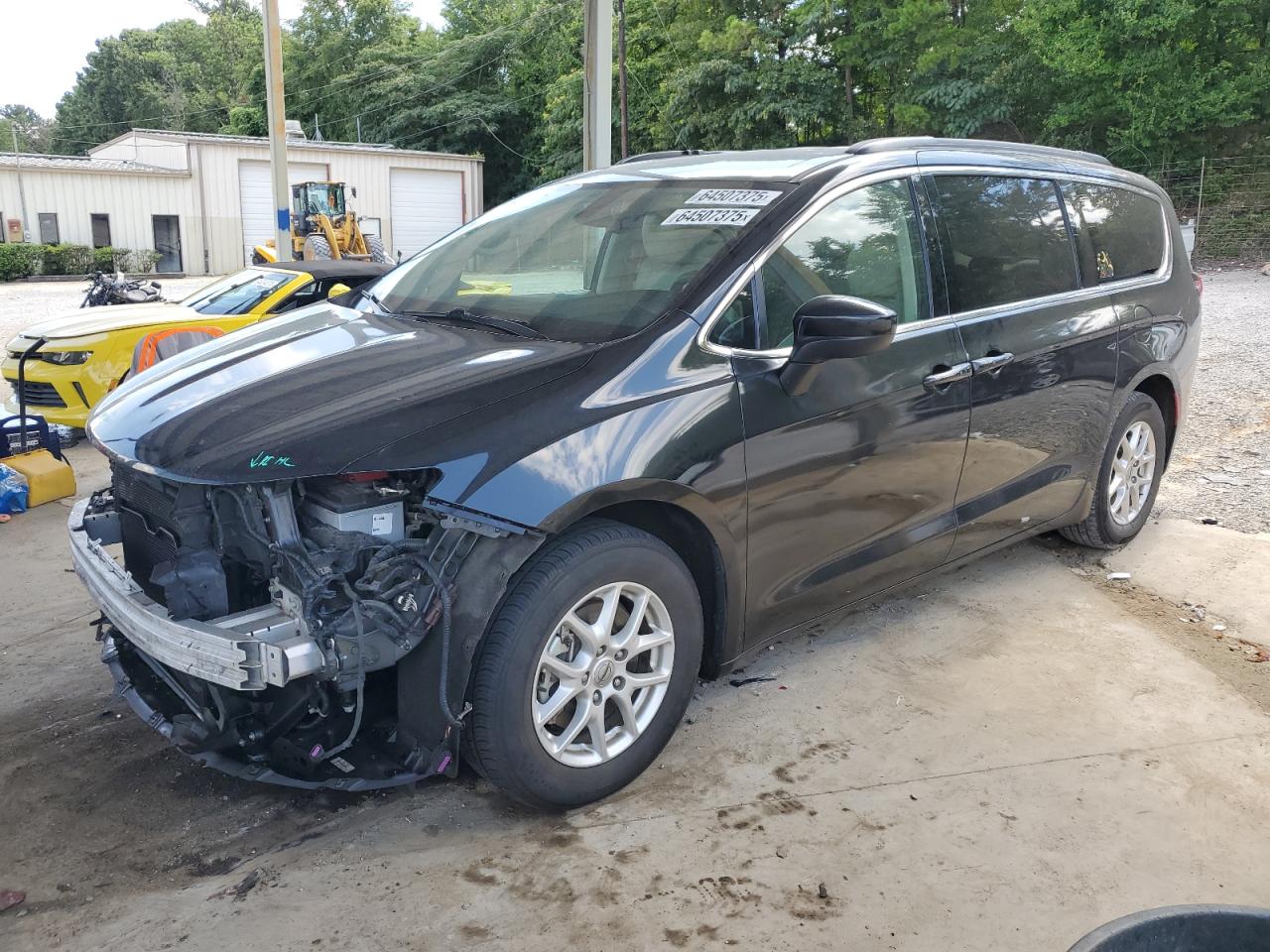 2021 CHRYSLER VOYAGER