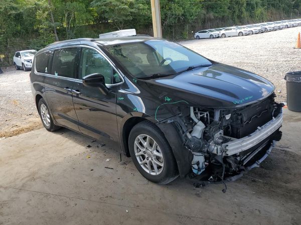 2021 CHRYSLER VOYAGER