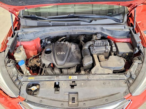 2016 HYUNDAI SANTA FE Base