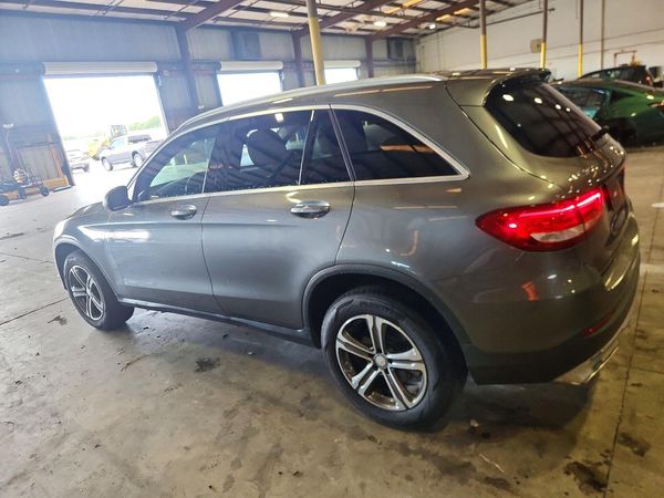 2016 MERCEDES-BENZ GLC