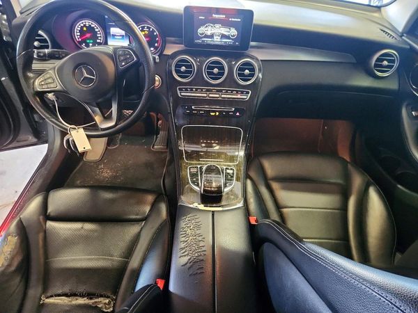 2016 MERCEDES-BENZ GLC