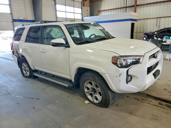 2022 TOYOTA 4RUNNER
