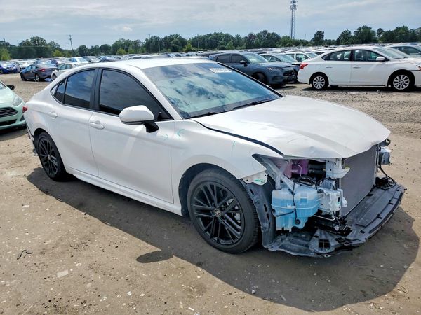 2026 TOYOTA CAMRY