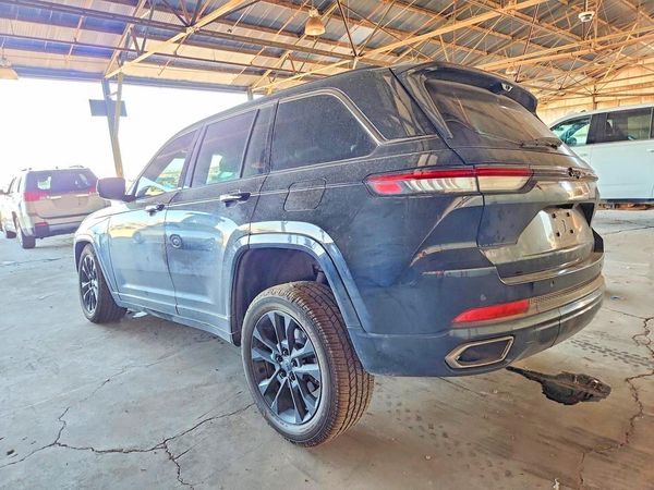 2022 JEEP CHEEROKEE Overland