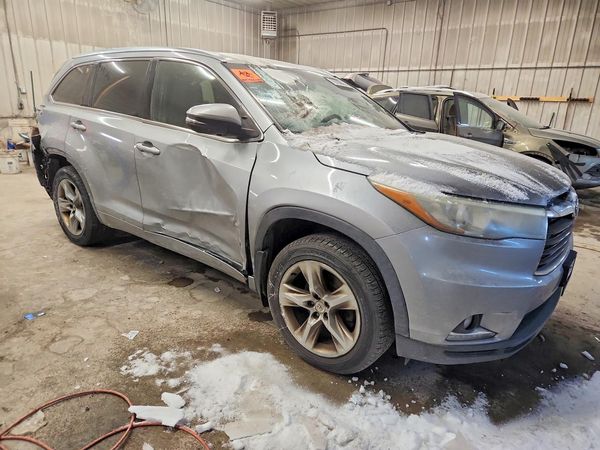 2015 TOYOTA HIGHLANDER