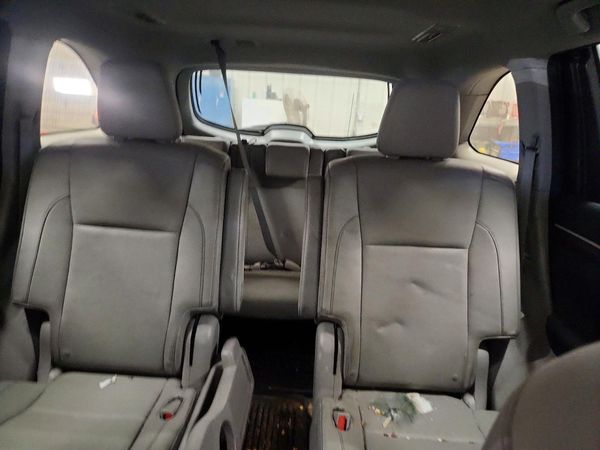 2015 TOYOTA HIGHLANDER