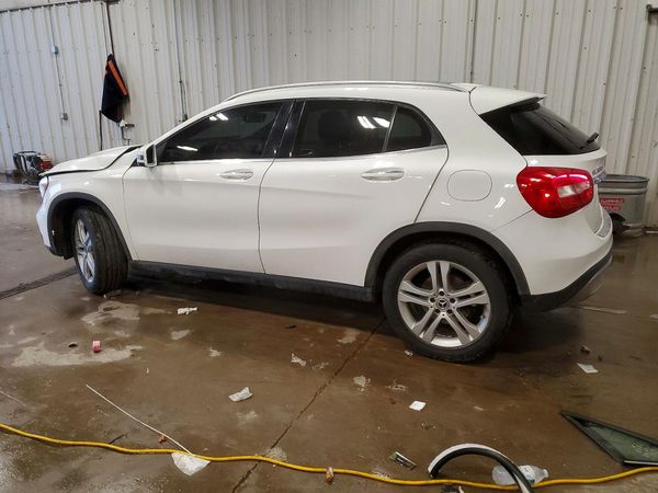 2018 MERCEDES-BENZ GLA
