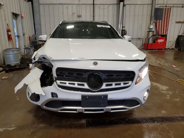 2018 MERCEDES-BENZ GLA