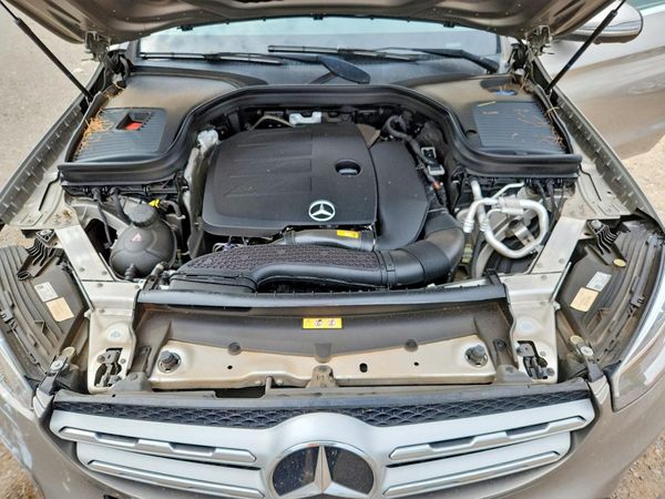 2022 MERCEDES-BENZ GLC GLC300