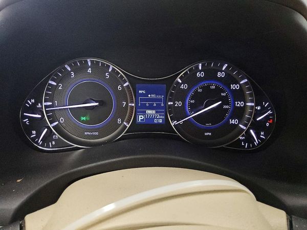 2016 INFINITI QX80