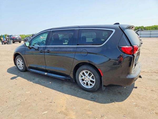 2018 CHRYSLER PACIFICA LX